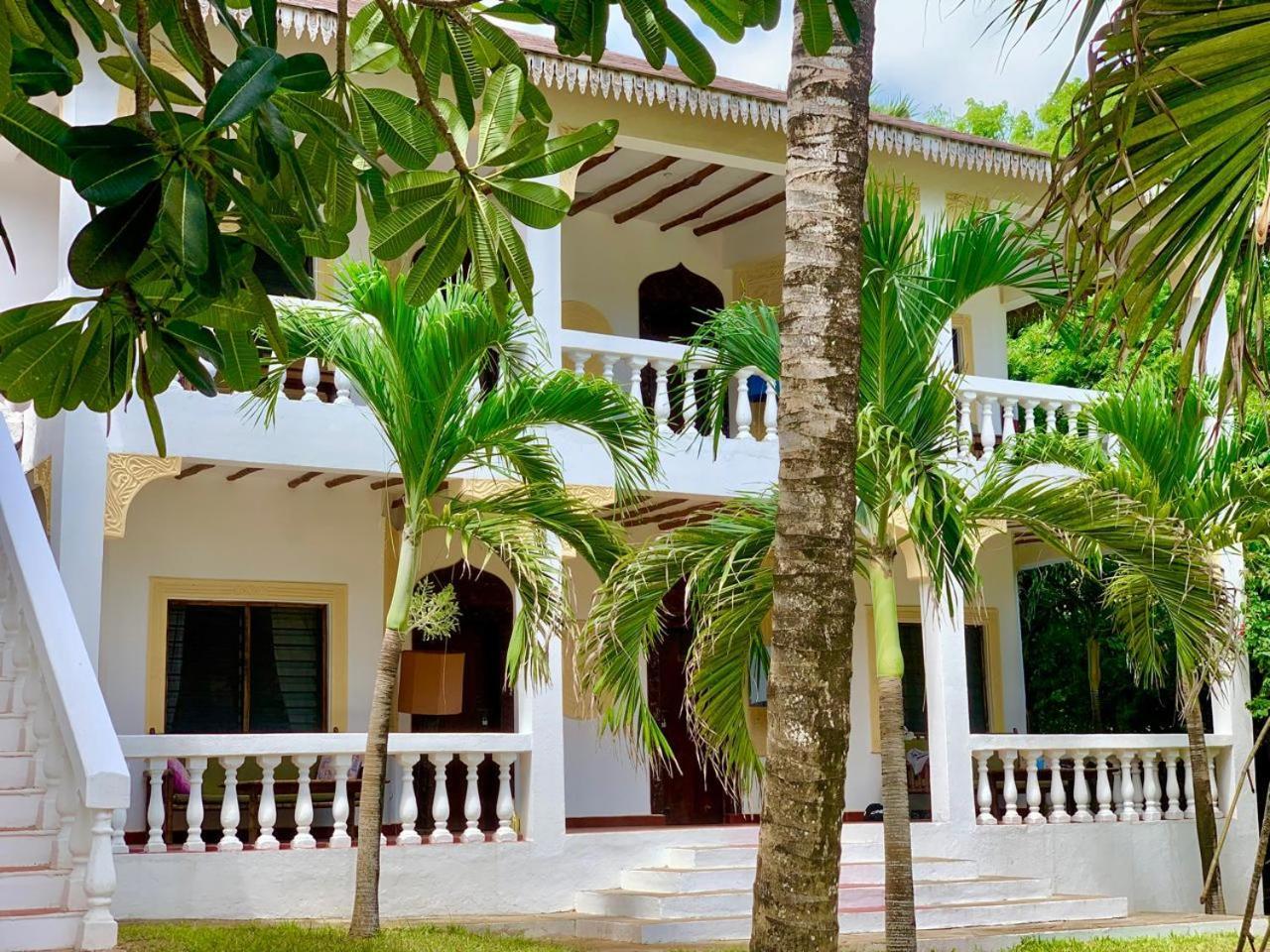 Lily Palm Resort Watamu Esterno foto