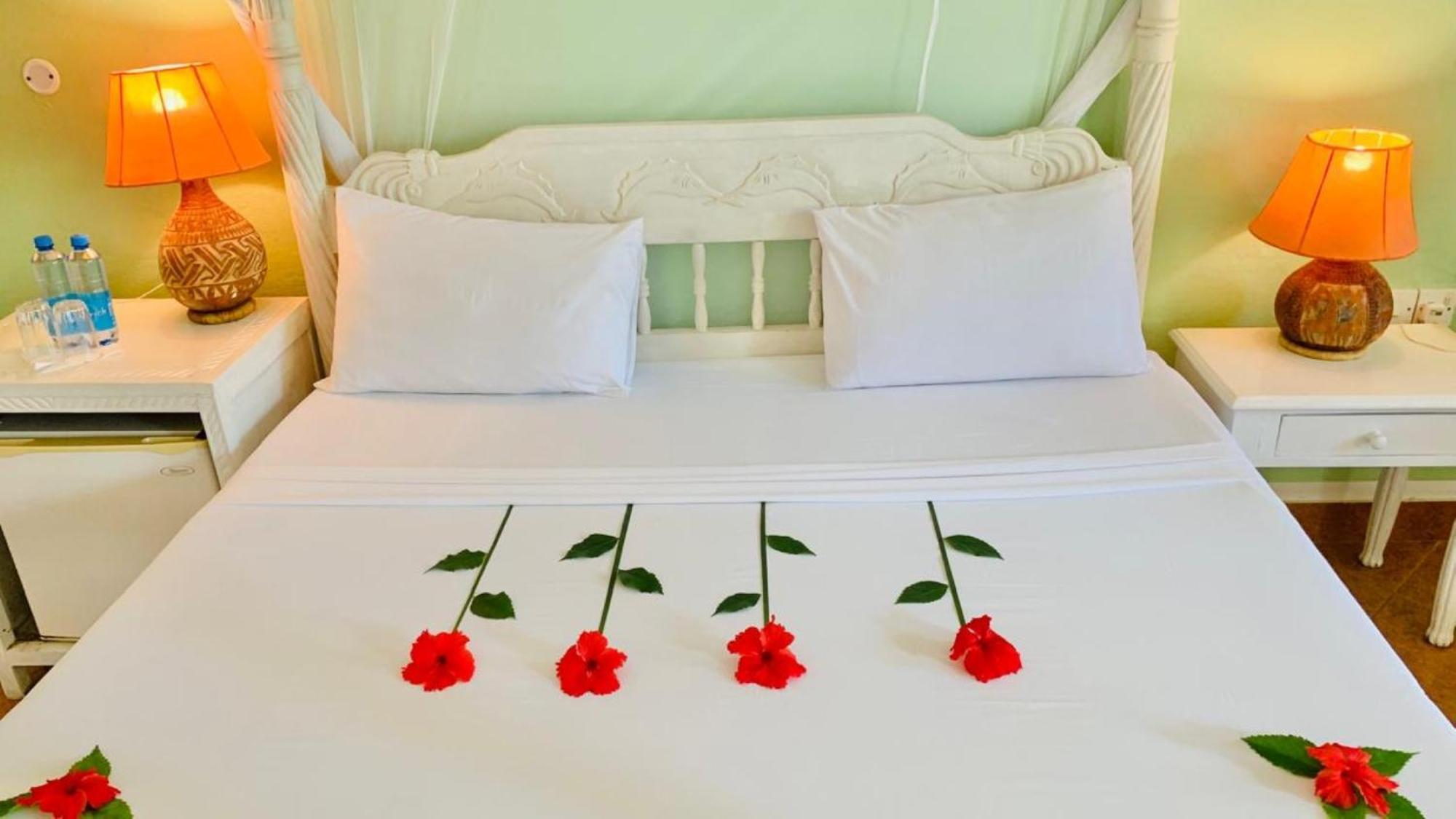 Lily Palm Resort Watamu Esterno foto