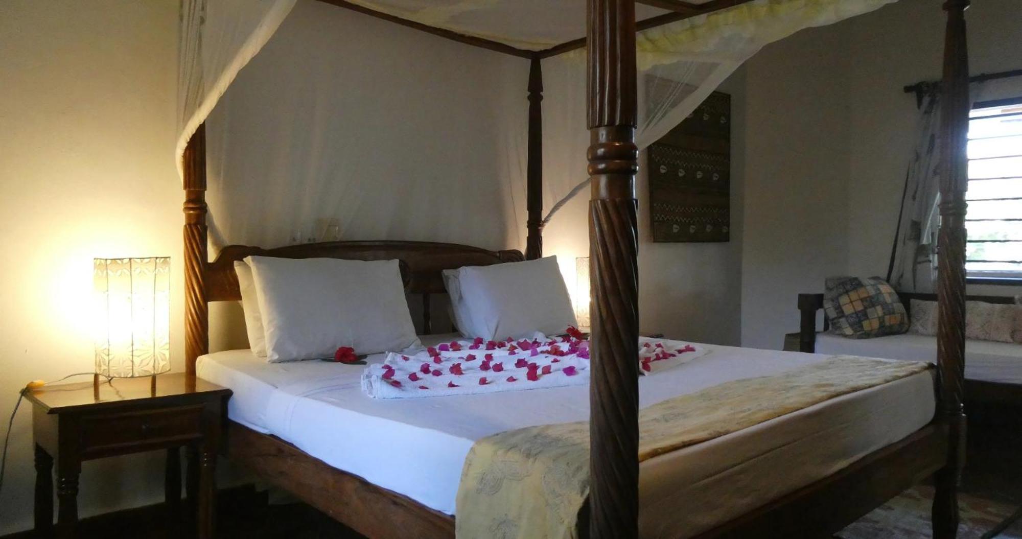 Lily Palm Resort Watamu Esterno foto