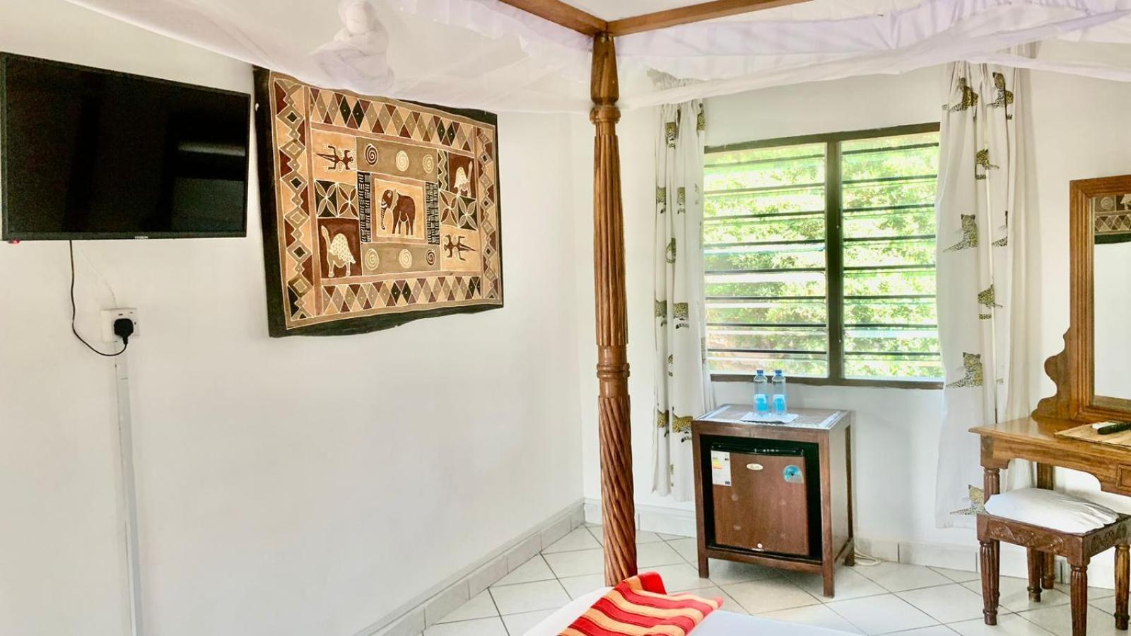 Lily Palm Resort Watamu Esterno foto
